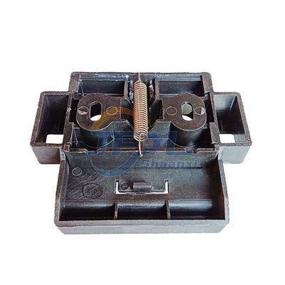 خرید قفل ماسک رادیاتور جلو Assy 810W61140-6006 برای قطعات یدکی SITRAK HOWO C7H T5G تولید آنلاین